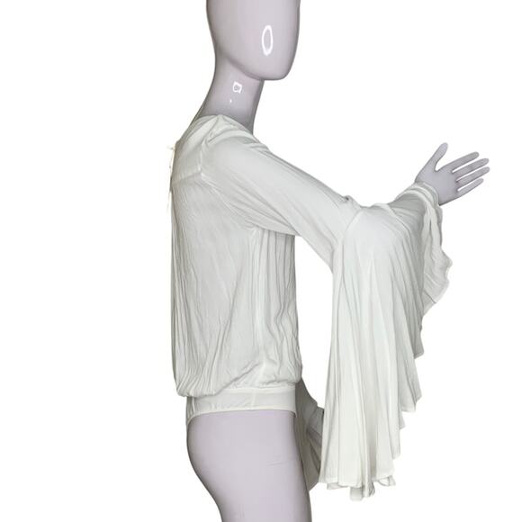 Olivaceous NWT Bodysuit Bell Pleated Long Sleeve White Two Snap Buttons Size M - Picture 5 of 12